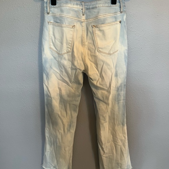 Vigoss Cropped Straight Leg Bleach Wash Jeans. Size 28. - Picture 2 of 3